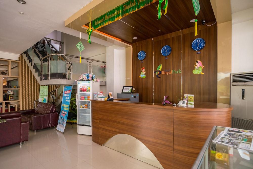 Royal Park Hotel Samarinda Dış mekan fotoğraf