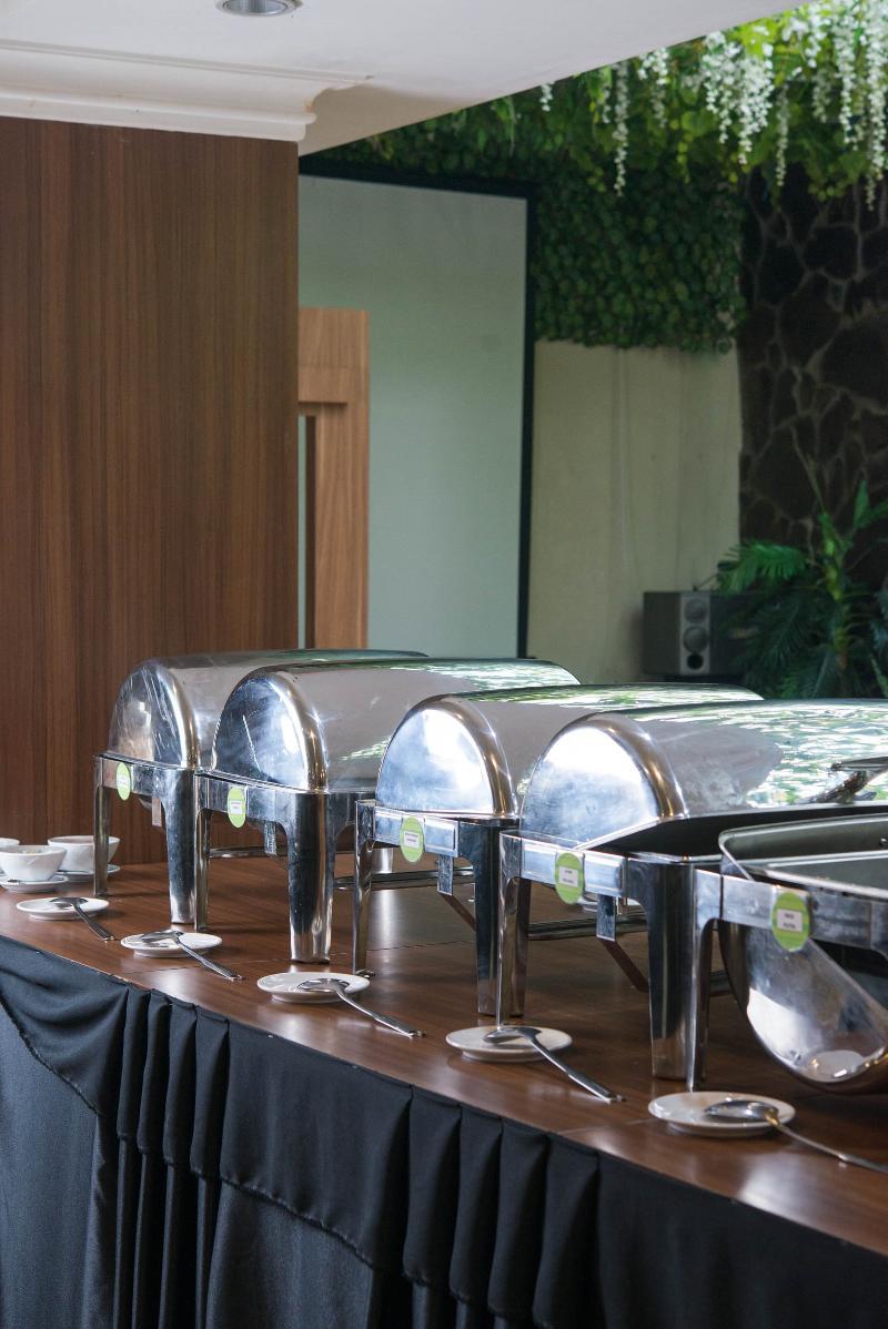Royal Park Hotel Samarinda Dış mekan fotoğraf